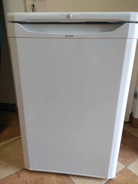 Lodówka Indesit MF11