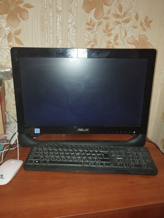 Моноблок asus на запчастини