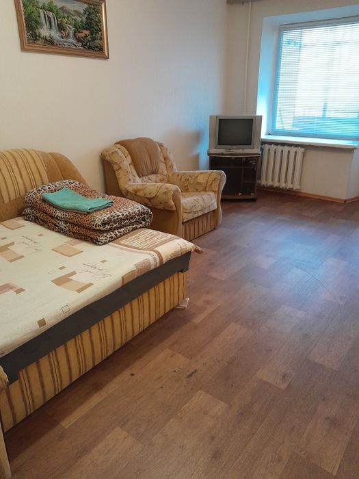 Центр міста .  Оренда  квартири  подобово   Звітні  документи.