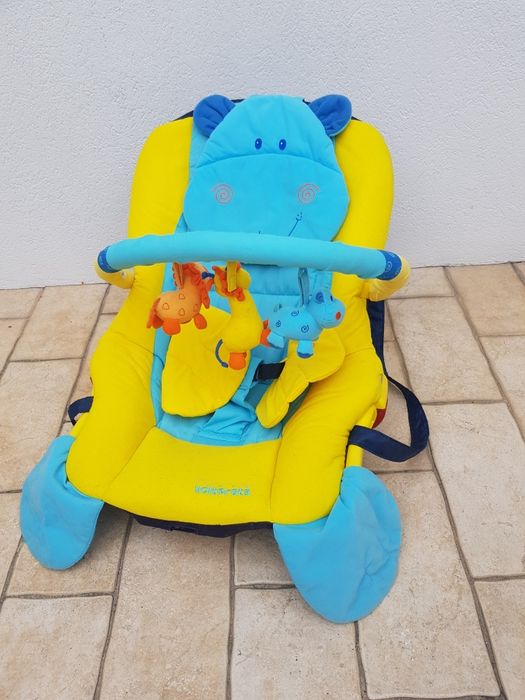 Espreguiçadeira musical para bebé