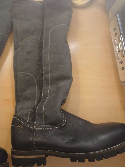 Молодіжні жіночі чоботи.