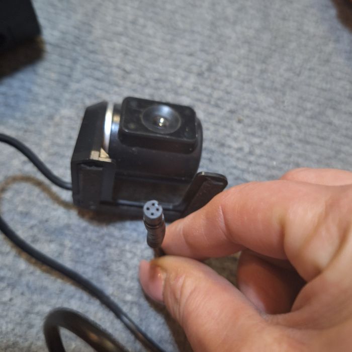 Ładowarki, kable kamerka