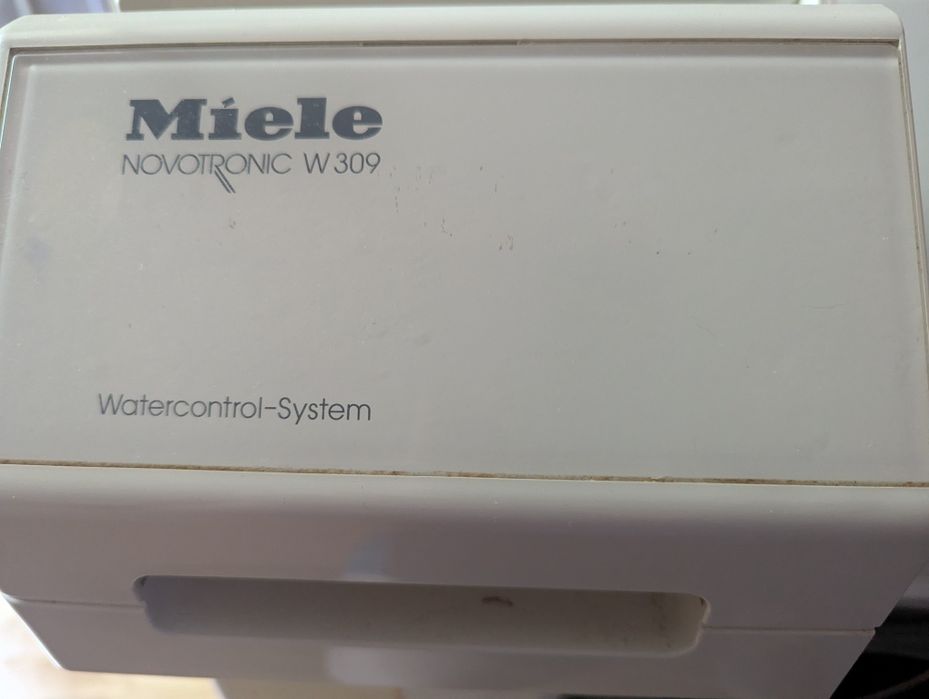 Пральна машина Miele