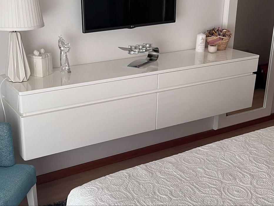 Aparador Suspenso 180cm Lacado Branco Alto Brilho – Excelente Estado