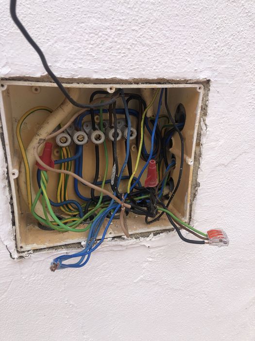 Eletricista - Técnico certificado DGEG - nº 48739