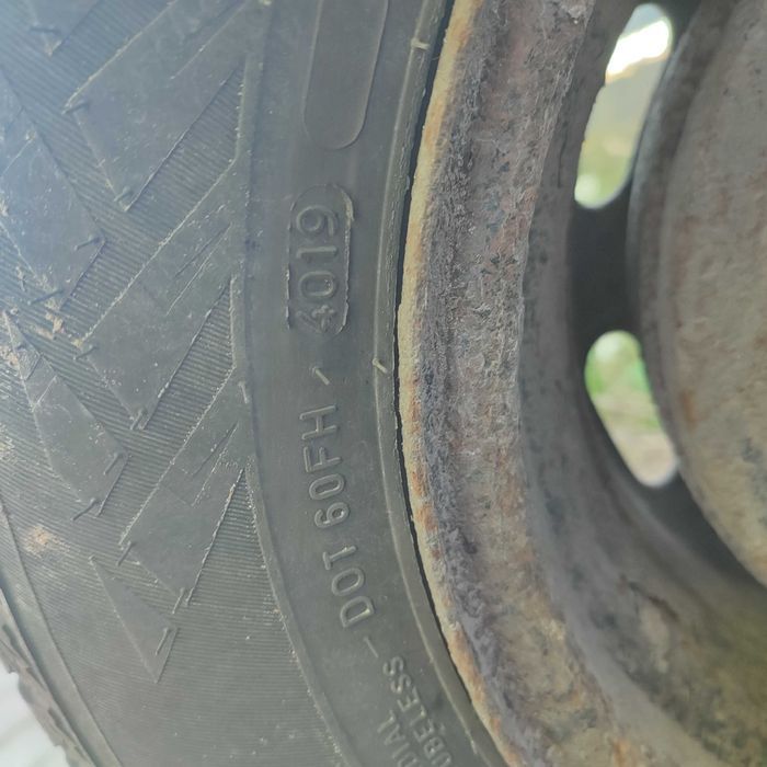 Koła '13 4x100 opony Nokian Weatherproof 175/70/13