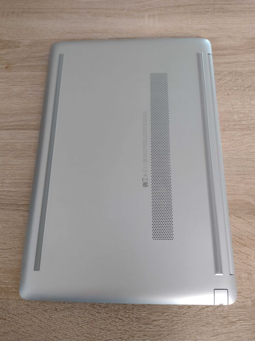 Laptop HP 15 cali, i3 10 gen, 8 gb ramu, 256 gb dysk ssd, ekran IPS, oryginalny win11, idealny stan
