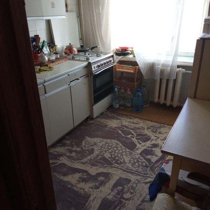 Здаються кімнати з 12-20 травня