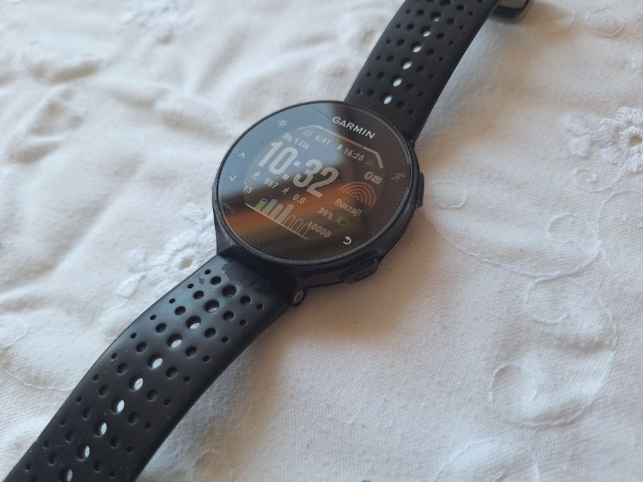Garmin Forerunner 235