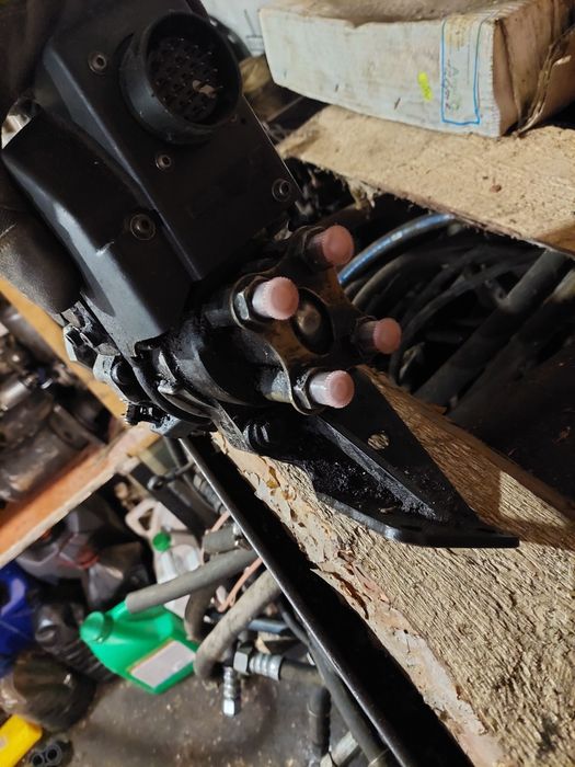 Продам топлівну лукас на форд транзіт