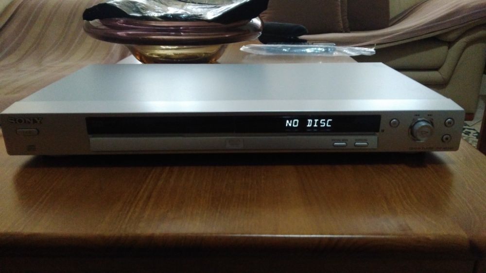 DVD - SONY (DVD player)64586038790401125