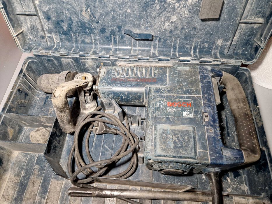 Młot udarowy Bosch GSH 11 E Professional