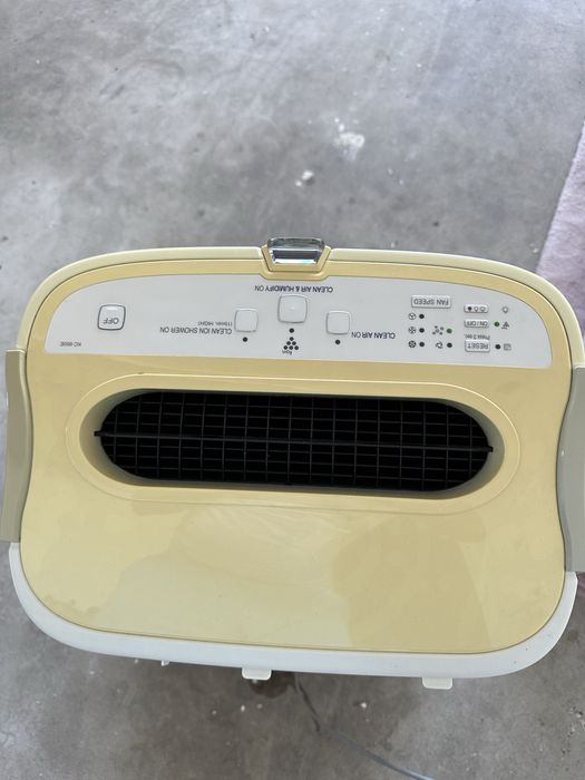 Nawilzacz powietrza Sharp KC-850E-W