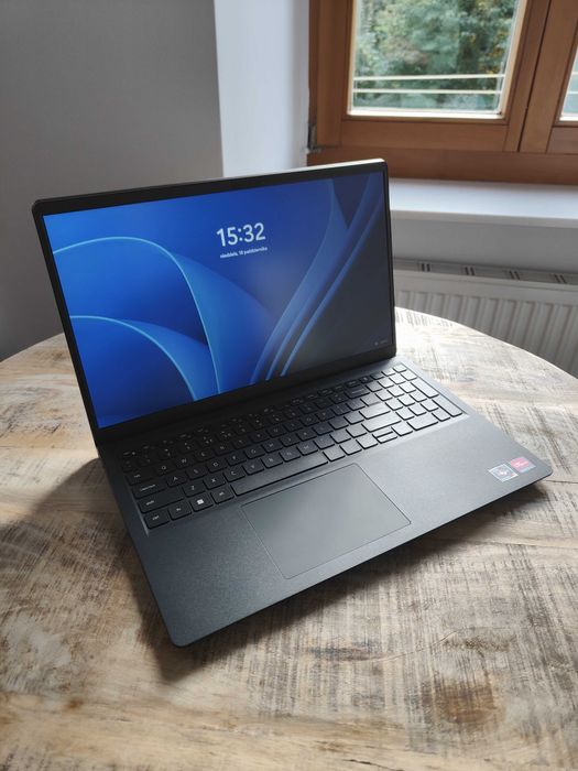 Laptop DELL Inspiron 15 3525 | Ryzen 5 | 16 GB RAM | SSD 512 GB