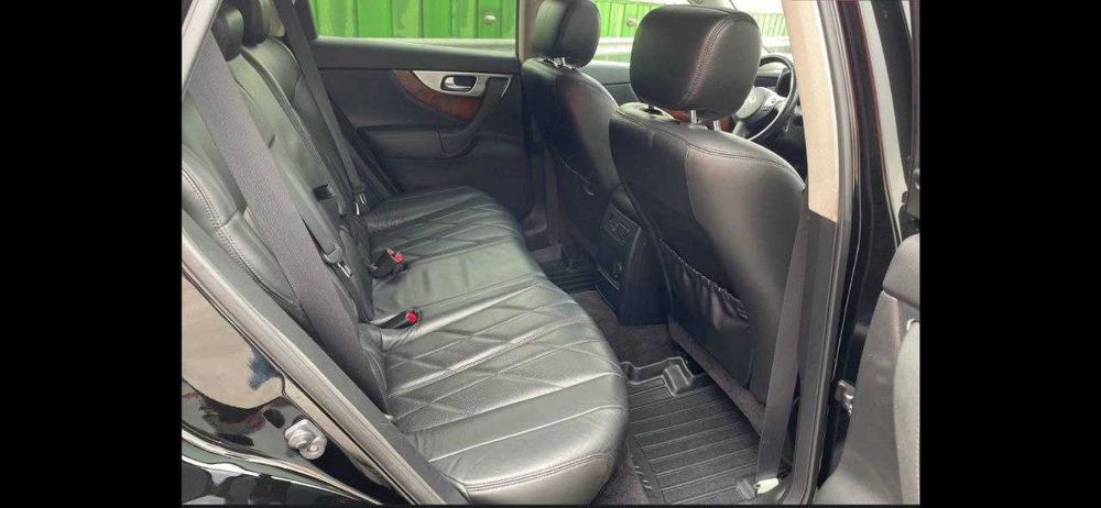 Infiniti FX 37 Офіційна. Можливий продаж у Лізинг
