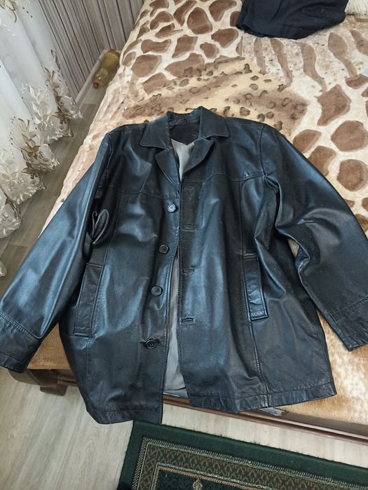 Продам курточку кожаную