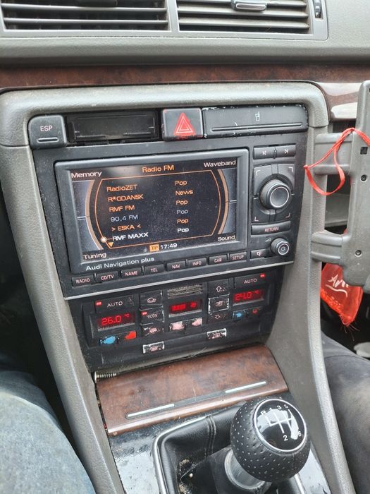 Radio 2 din a4 b6 b7