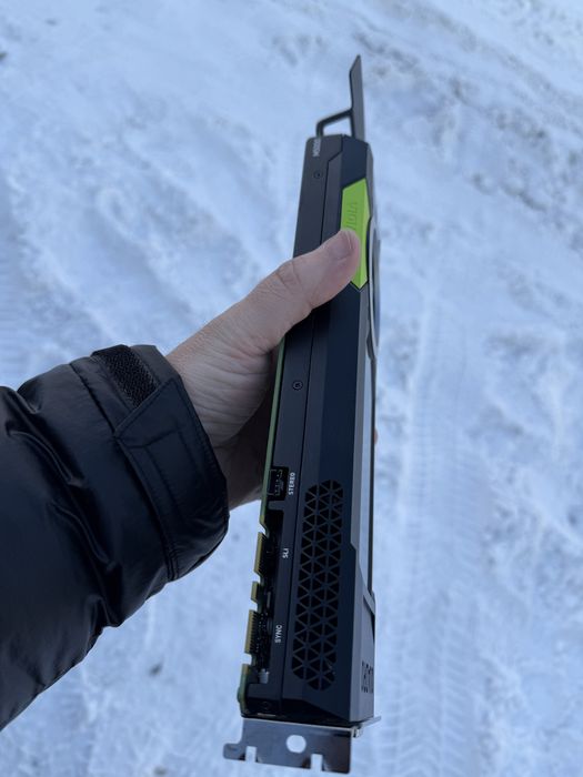 Відеокарта nVidia Quadro m5000