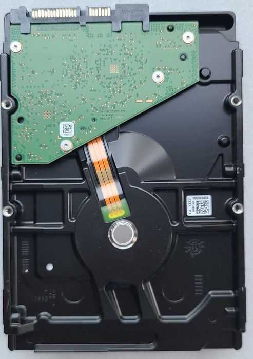 Жорсткий диск 8TB HDD Seagate SkyHawk ST8000VX009