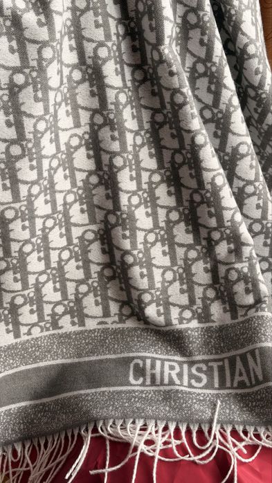 Damski szalik bardzo miekki