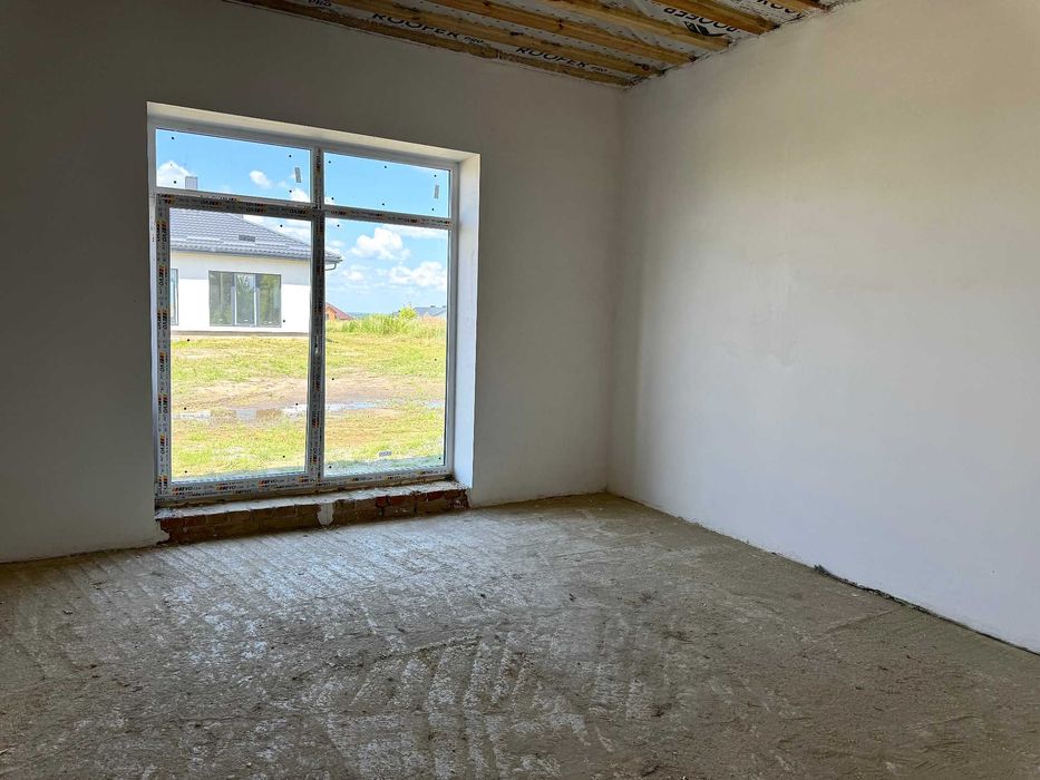 Продам добротну американку з окремим заїздом в районі Авторинку