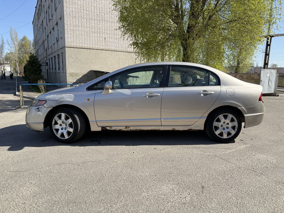 Honda Civic 1.8 бензин