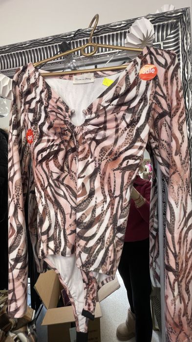 Ubrania do dalszej  sprzedazy