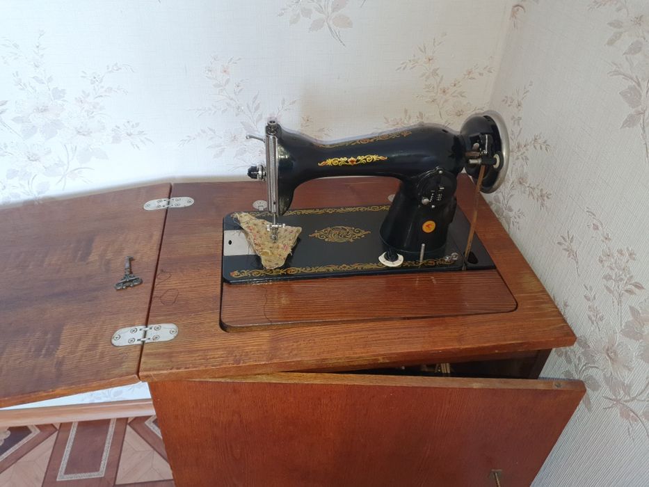 Машинка швейна побутова Подольськ