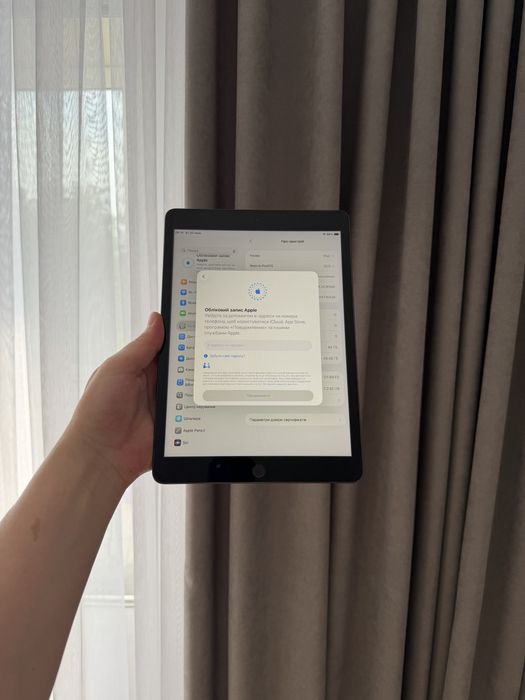 Продаю iPad 9 на 64 ГБ, версія Wi-Fi.
