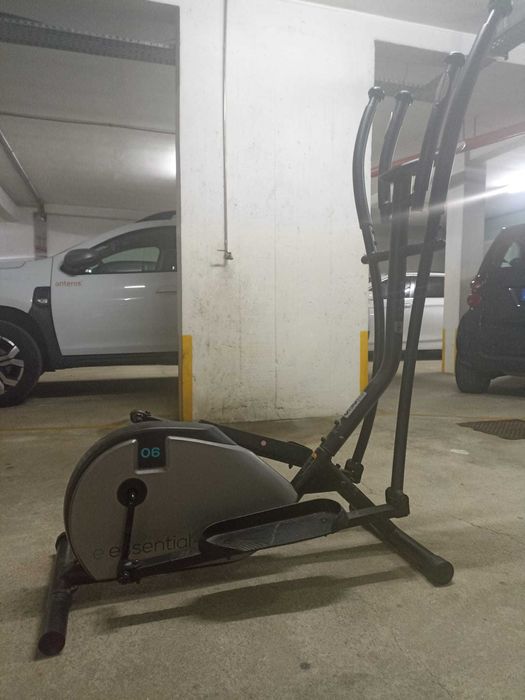 Elliptical Bike with 9 Programs64365262714754120