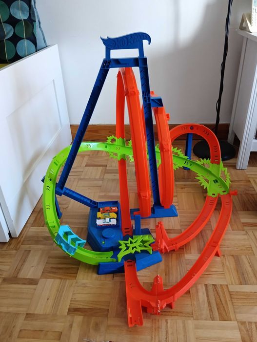 Vários sets Hot Wheels