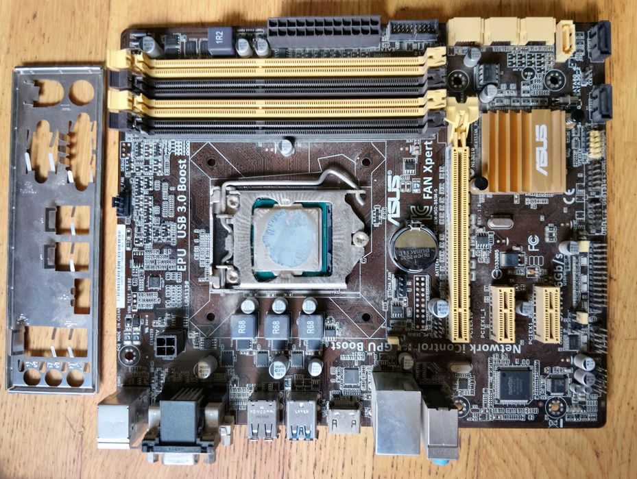 Материнська плата Asus  B85M-G(DDR3, s1150)