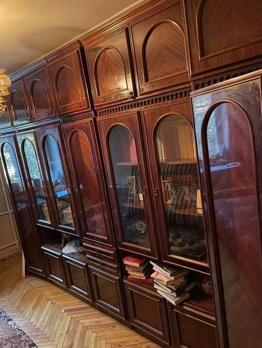 Харків! Раритетна (вінтажна) стінка у вітальню, шкаф, сервант з дерева