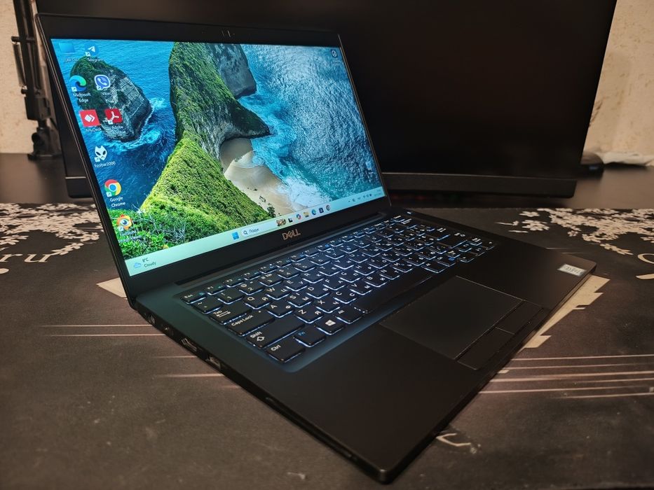 Dell Latitude 7390 13.3" FHD | i5-8350U | 8GB DDR4 | SSD 256GB NVMe