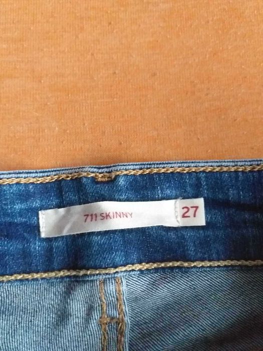 Levi's 711 Skinny 27/30