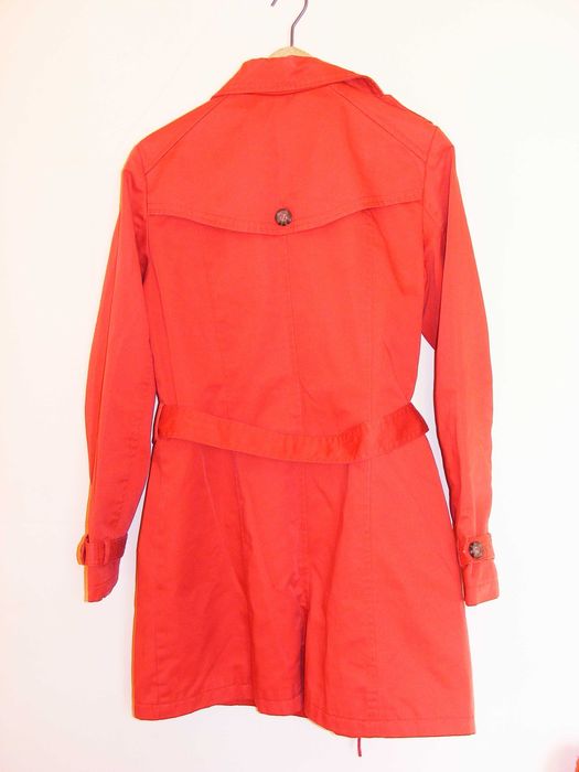 009/Płaszcz damski wiosna-jesień Camaieu czerwony rozm 40