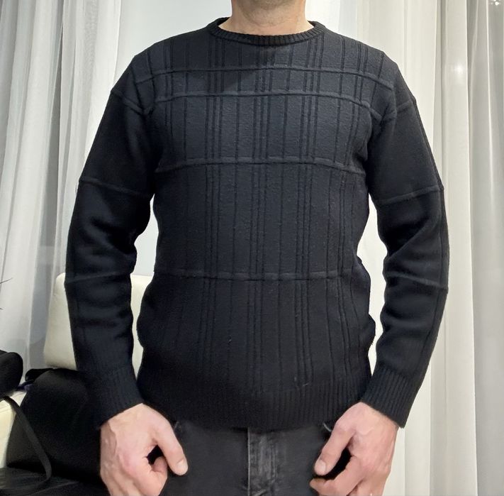 Продається светр Pierre Cardin