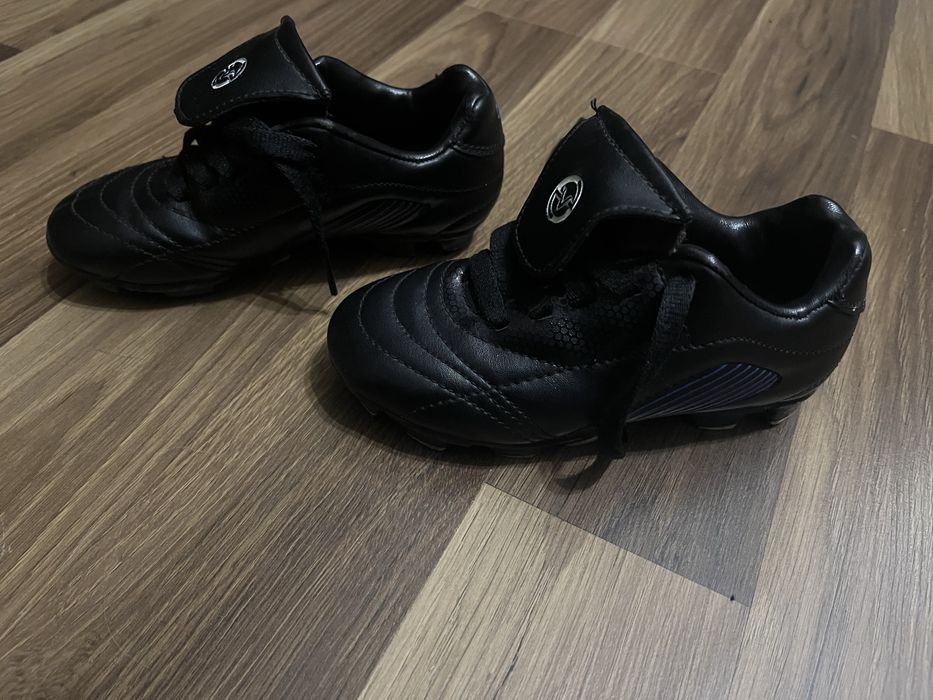 Дитячи Сороконіжки, футбольні бутси, кросівки 17 см, чорні