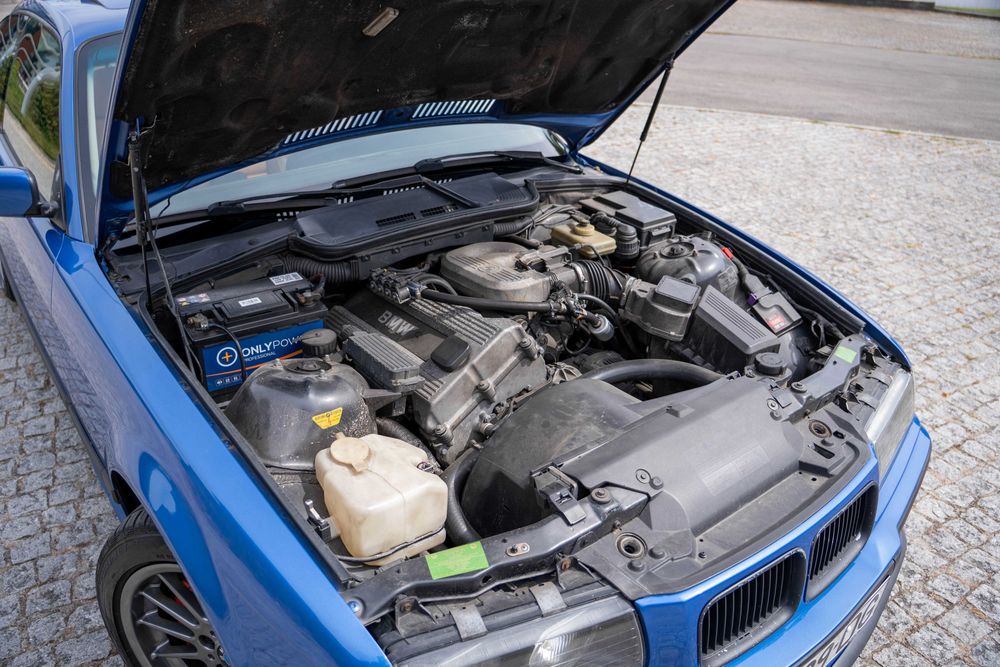 BMW 318 — fotografia 8