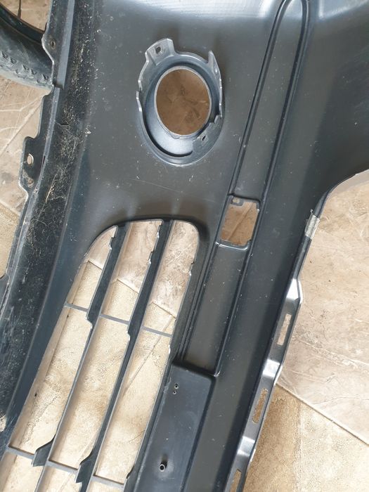 Передній бампер Nissan Micra k12 2008
