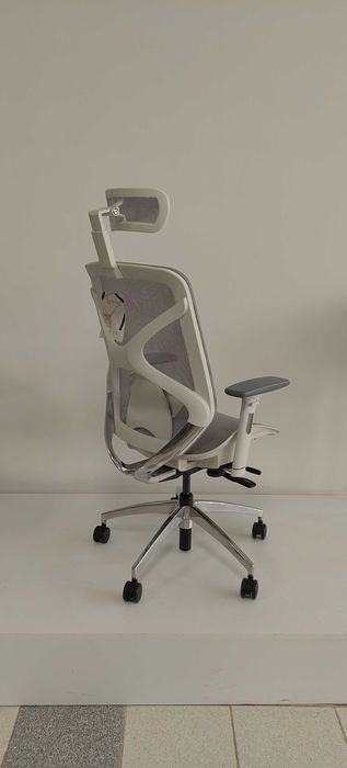 Fotel biurowy, ergonomiczny, regulowany, krzesło do biura, biurka HERO | WYPRZEDAŻ EKSPOZYCJI
