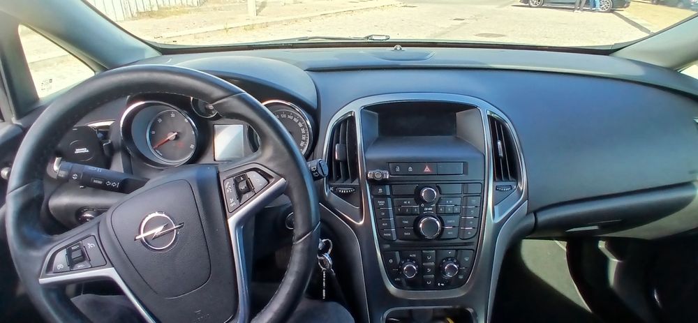 Opel astra j 1.3 cdti eco flex 2011