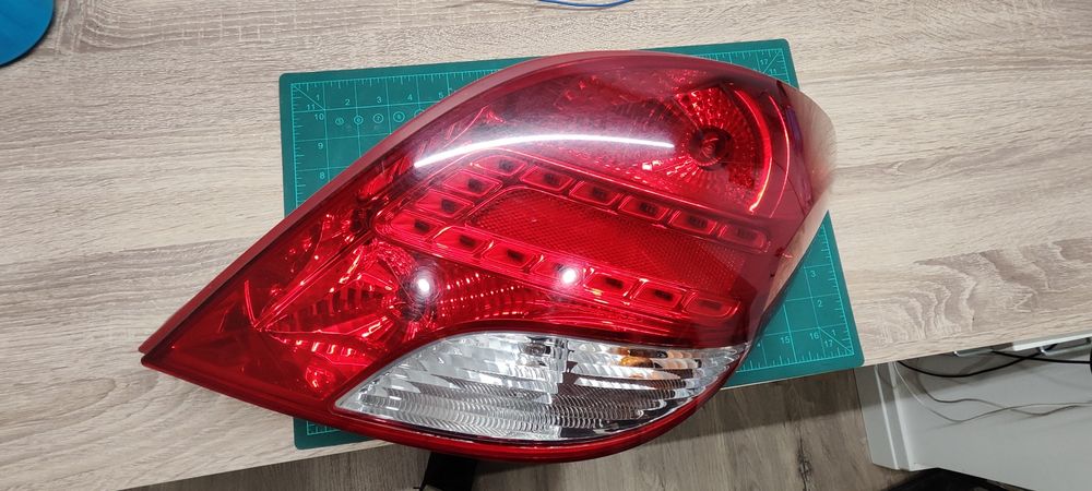 Farolim Dto Peugeot 207