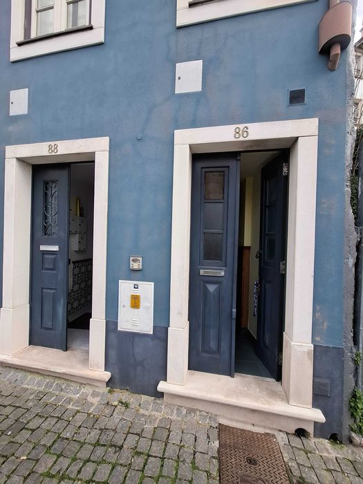 ARRENDA-SE QUARTO com wc privado Coimbra