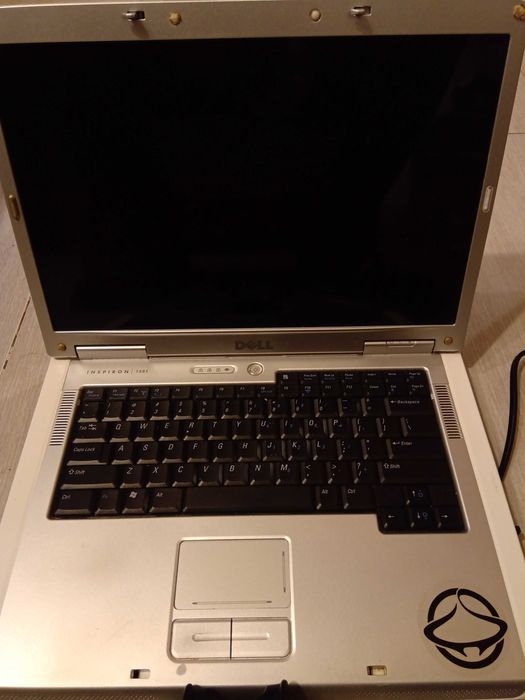 Dell 1501 + zasilacz stan dobry Darmowa Wysyłka