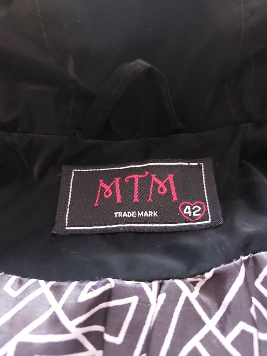 Весняна курточка на дівчинку