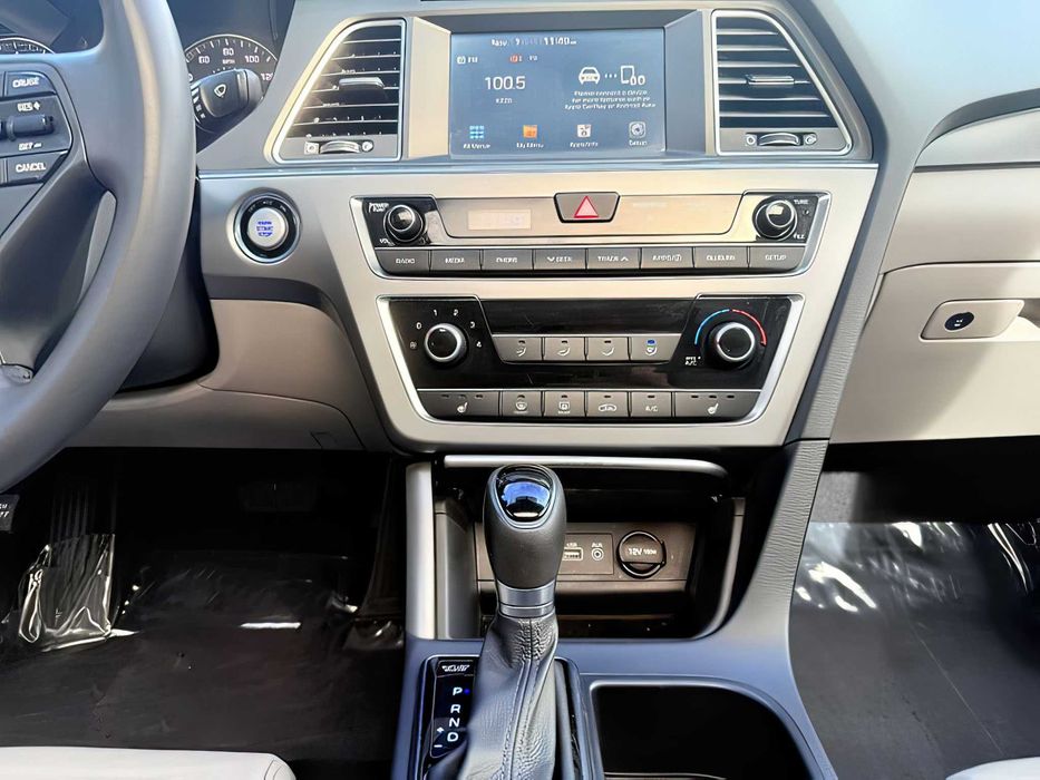 Hyundai Sonata      2017