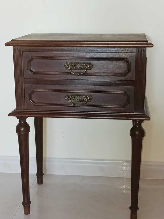 Mesa de cabeceira