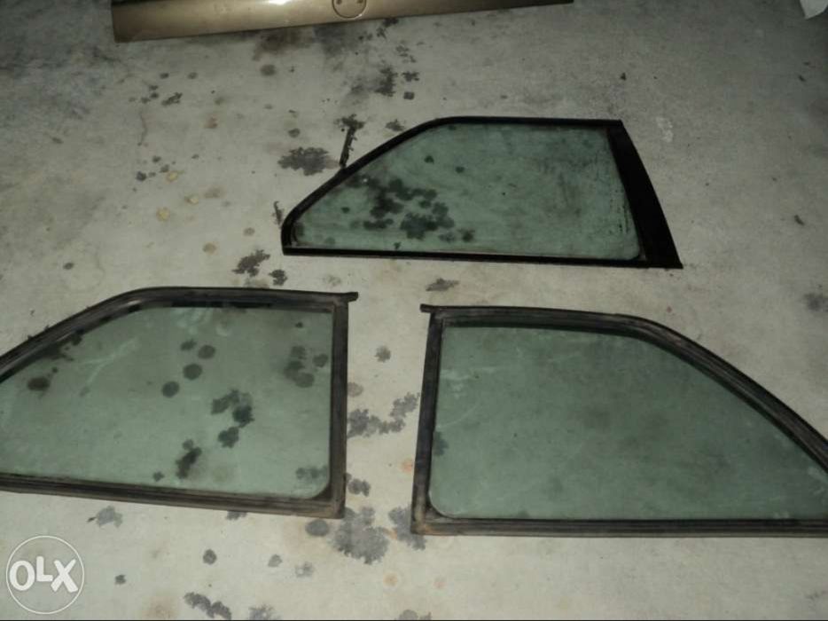 BMW E30 peças várias