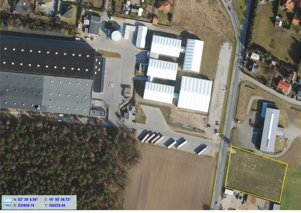 WYNAJMĘ DZIAŁKĘ / PLAC W OBORNIKACH PRZY UL. POLNEJ - 4000 M. Blisko centrum. Teren ogrodzony. - Widok 4